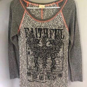 Long sleeve buckle shirt